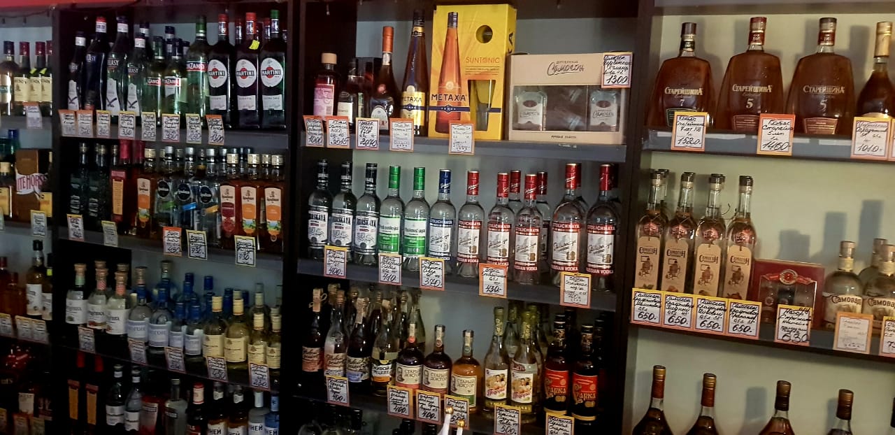 Алкогольный магазин - рюмочная с Лицензией