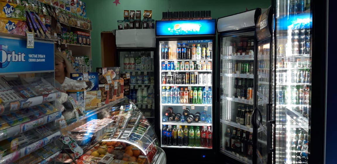 Магазин-бар с хорошей проходимостью в Гатчине
